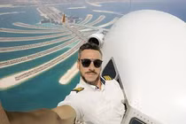 Video: Bí mật sau những bức ảnh selfie khi đang lái máy bay