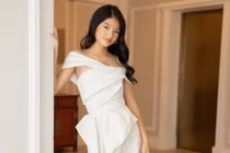 "Phát sốt" với ảnh selfie của con gái Trương Ngọc Ánh