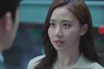 Vợ phát hiện nữ đồng nghiệp nhắn tin rủ chồng "uống bia giải sầu"