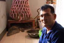 Người đàn ông sống cùng cá sấu suốt 20 năm