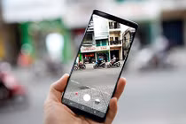 5 smartphone không viền màn hình đẹp nhất hiện nay