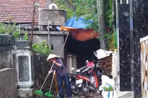 Kinh hãi phát hiện bạn chết trong tư thế treo cổ tại nhà riêng