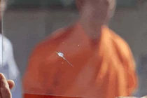 Giải mã màn phi kim vỡ kính dày của võ sư Thiếu lâm tự