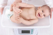 Giảm cân sinh lý ở trẻ: Bình thường hay nguy hiểm?