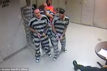 Cười rụng rốn những sự cố hài hước trong tù