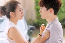 Tôi bụng mang dạ chửa đi theo dõi chồng để rồi bật khóc trước sự thật