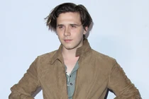 Quý tử nhà Becks tìm mua nhà để ở gần bạn gái mới