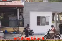 Nam thanh niên quỳ gối ôm chân bạn gái năn nỉ gây xôn xao MXH