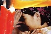 Phát ớn vì mẹ chồng mê tín, mời thày cúng về ở nhà cả tháng làm lễ