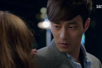 Gái già chết lặng trước màn đánh ghen của kẻ đáng tuổi con