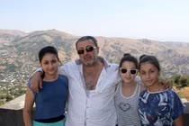 Lý do kinh khủng khiến trùm mafia Nga bị 3 con gái đâm chết