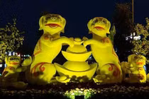 1001 kiểu tạo hình linh vật đón năm mới hài hước 