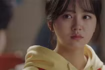 Hành động bất ngờ của người chồng ngay khi vợ hồi phục sau đám cháy