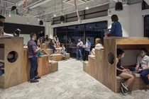 Sướng như nhân viên Airbnb: Đồ ăn miễn phí, văn phòng đẹp như resort