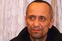 Sát nhân giả danh cảnh sát sát hại 82 nạn nhân