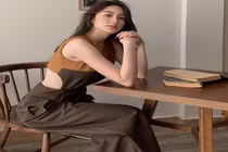 "Hot girl Lào" sang chảnh và xinh đẹp sau 4 năm nổi tiếng