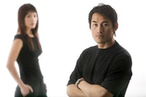 Đau đớn và tủi hổ vì bị chồng mạt sát trước mặt mẹ đẻ