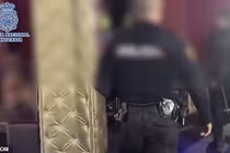 CLB tình dục bị đột kích vì nghi lừa khách hàng “ngoạn mục”