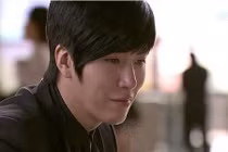 Rụng rời chân tay phát hiện lý do ngày nào đi làm vợ cũng trang điểm