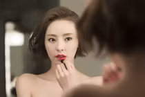 Chỉ vì một đôi dép mà bố tôi kiên quyết không gả con gái nữa