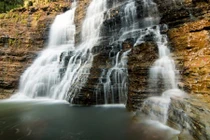 Những bể bơi tự nhiên bí mật đẹp không thể tin nổi