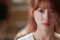 Con trai đòi uống chai nước rẻ tiền và sự thật về chồng cũ