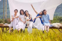 7 cô bạn thân góp tiền xây biệt thự tiền tỷ đẹp như mơ