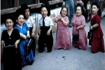 Số phận kỳ lạ của gia đình nghệ sĩ lùn tại trại Auschwitz