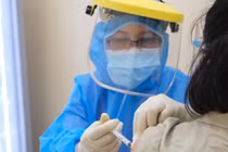 Tiêm vắc-xin mũi 2 sớm tối đa bao nhiêu thì được?