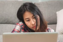 Đi xin việc, vừa nhìn thấy người phỏng vấn, tôi đã bỏ chạy