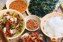 "Ứa nước miếng" với loạt mâm cơm đậm chất miền Tây của nàng đảm 9X