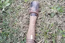 Hãi hùng người đàn ông TQ dùng lựu đạn để nghiền ớt