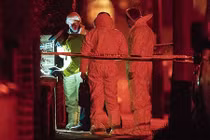 Đáng sợ con gái sát hại bố đẻ rồi chôn sau vườn nhà