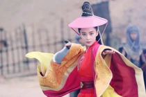 Trò chơi "săn mồi" chốn phòng the của Hoàng hậu "hồ ly tinh"