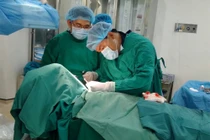 Cụ ông 82 tuổi không ngờ áp xe ruột thừa đầy mủ sau 3 ngày sốt