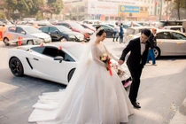 Á khôi ĐH Kinh tế Quốc dân gây chú ý bởi đám cưới xa hoa