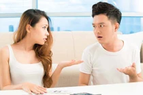 Dâu mới góp 10 triệu Tết, mẹ chồng vẫn cau mày chê ít