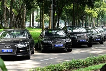 Cận cảnh dàn xe sang phục vụ APEC trong Dinh Thống Nhất