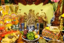 Cúng ông Công ông Táo trước hay rút tỉa chân hương trước?