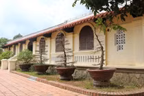 Nhà cổ hơn trăm năm tuổi của tri huyện giàu có ở Bến Tre