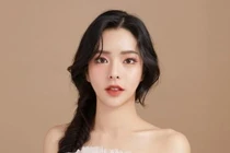 Video: Không cần dao kéo, hot girl Hàn Quốc chia sẻ cách có gương mặt V-line