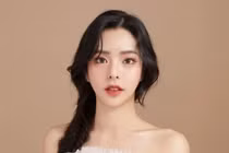 Video: Không cần dao kéo, hot girl Hàn Quốc chia sẻ cách có gương mặt V-line