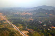 Video: Cận cảnh tuyến BOT gần 3.000 tỷ xuyên núi đồi Tây Bắc