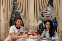 Quế Ngọc Hải bị vợ đăng ảnh 'dìm hàng' trước trận đấu với Thái Lan