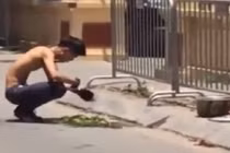 Nắng 41 độ, thanh niên mang nồi lá ra xông hơi