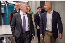 Ông Trump khiến tỷ phú soán ngôi Bill Gates mất cả tỷ USD