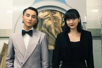 Hải Tú lộ loạt ảnh trên thả rông, dưới cởi sạch