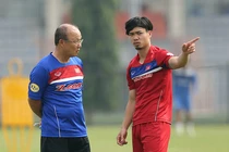 Video: Thầy Park lý giải việc không đưa Công Phượng vào sân