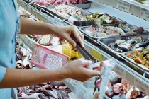 Những đồ ăn trong siêu thị, không đảm bảo vệ sinh chớ dại mua
