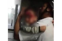 Video: Đắk Lắk: Cha ôm con đầy máu tìm bác sĩ